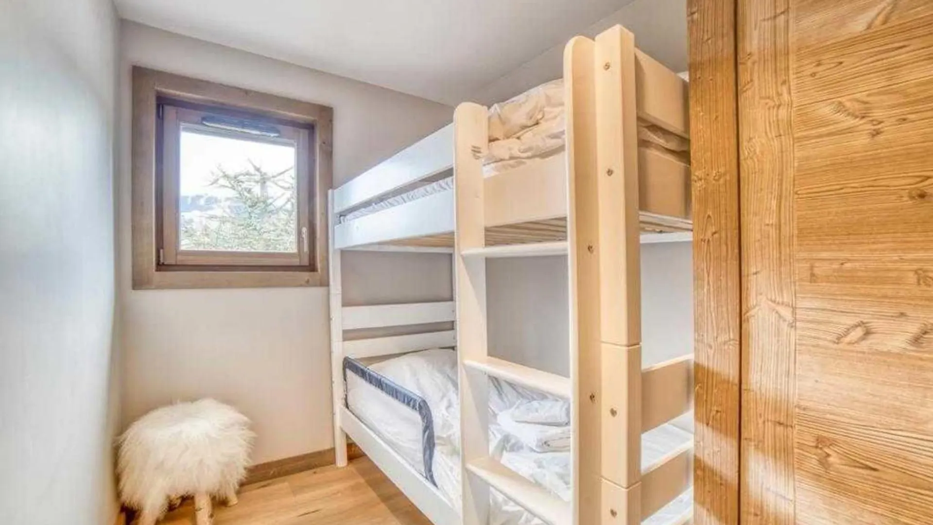 Luxurious 4-Room With Pool, Gym, Spa And Parking Megeve Apartment